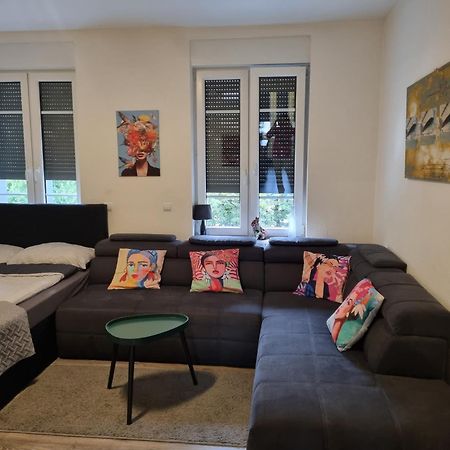 City-Apartment In Krefeld, Kueche, Naehe Duesseldorf Messe Esterno foto