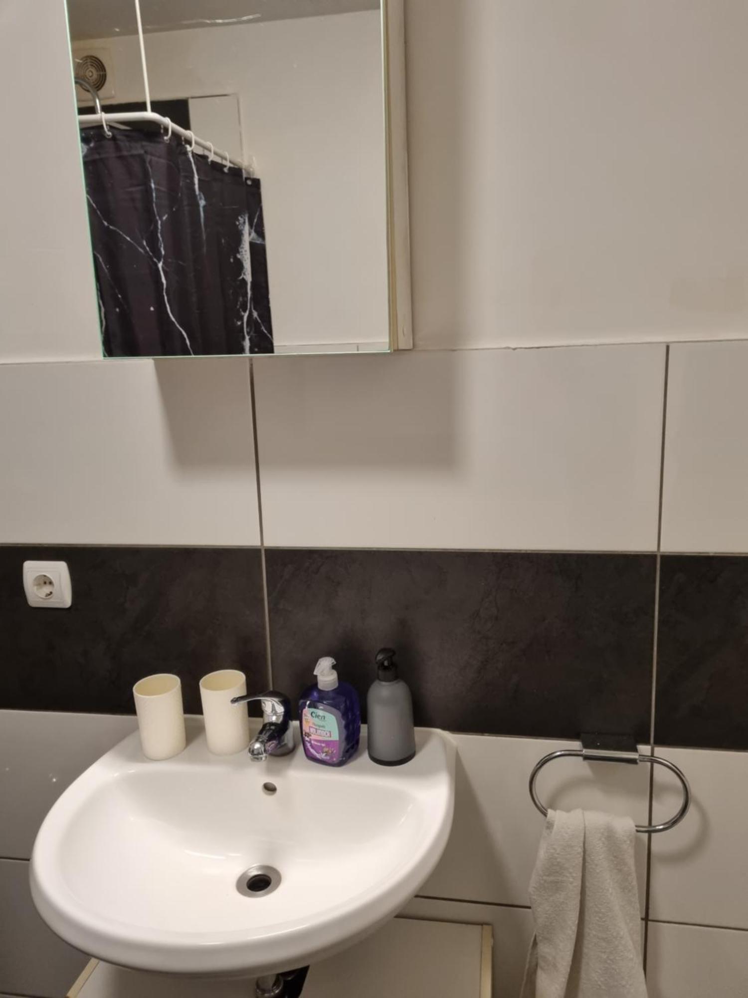 City-Apartment In Krefeld, Kueche, Naehe Duesseldorf Messe Esterno foto